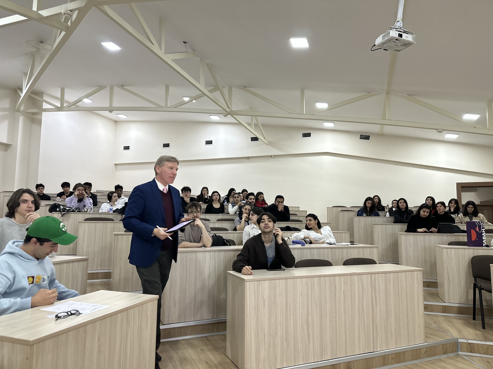 Professor of Stanford University Delivers a Lecture to WCU Students